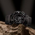 Analog & Digital Sports Watch - Image 6